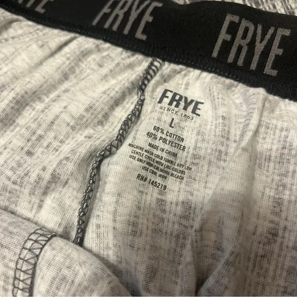 NWT Men’s Frye Flannel Print Notched Set Sleep Wear